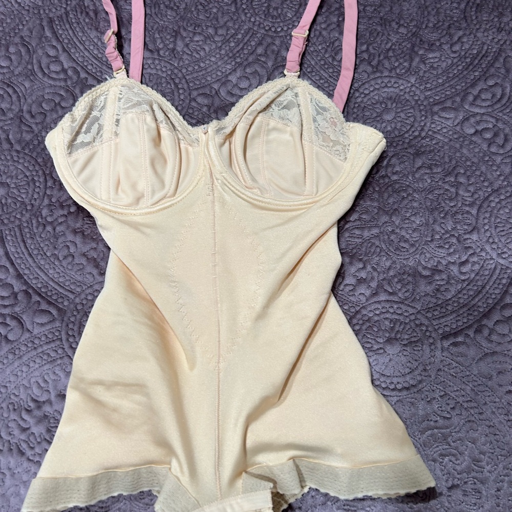 Vintage Teddy LINGERIE I Owe It All To Goddess ILGWU Size 38B Bodysuit Underwire